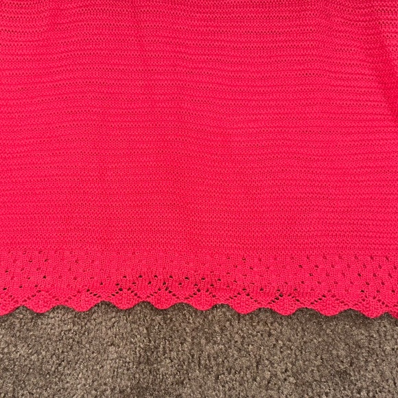 FREE ASSEMBLY CROCHET TANK TOP - SiZE SMALL - Picture 6 of 7